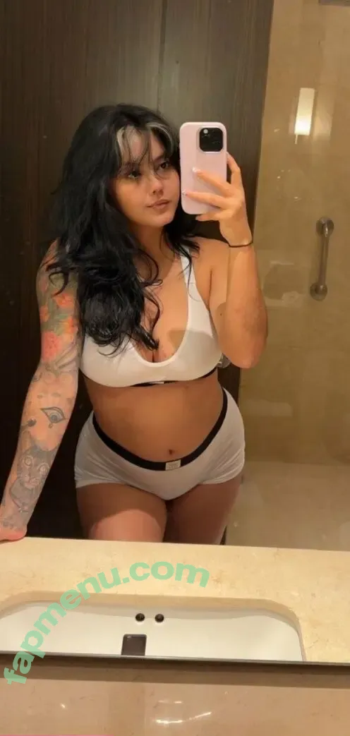 mmm_eeee nude photo #0011 (milesypoo)