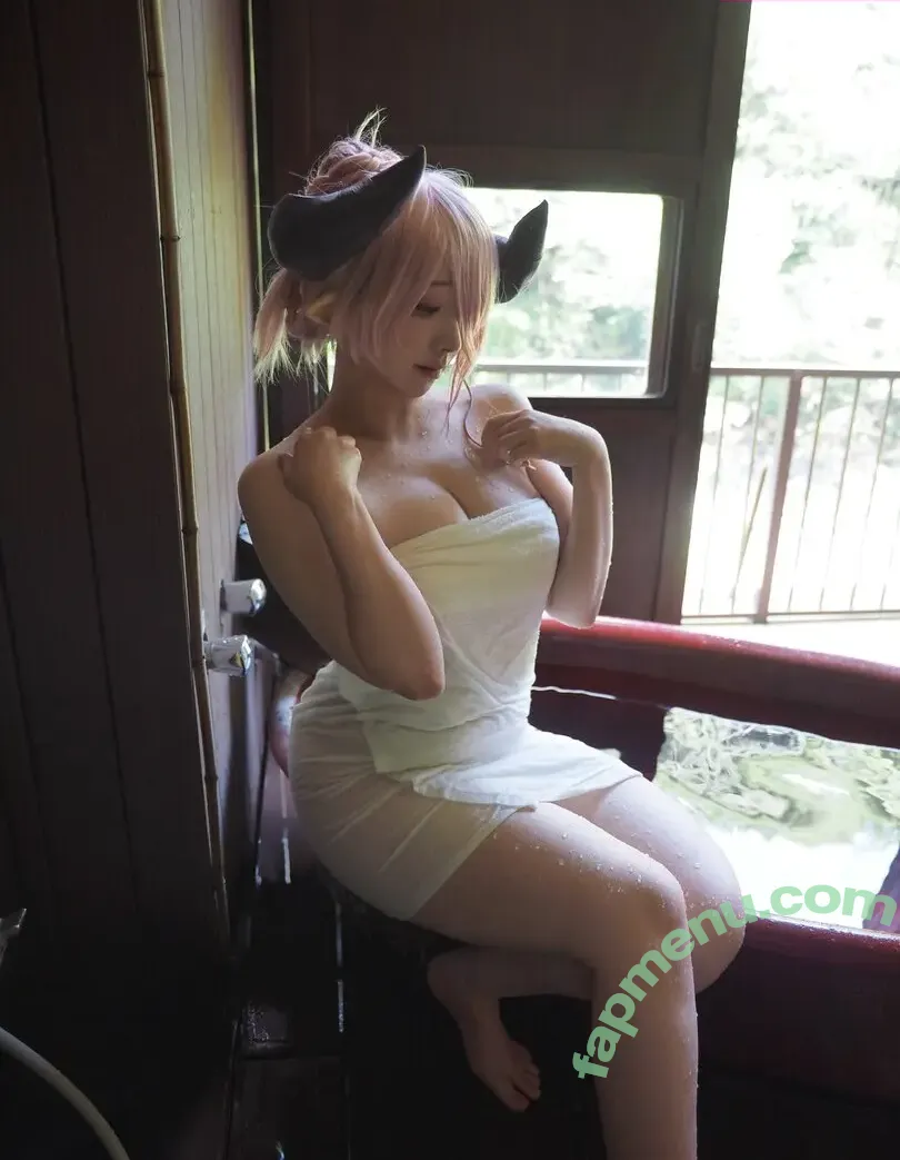 mmm_mii_ nude photo #0004 (mmm_mii_)
