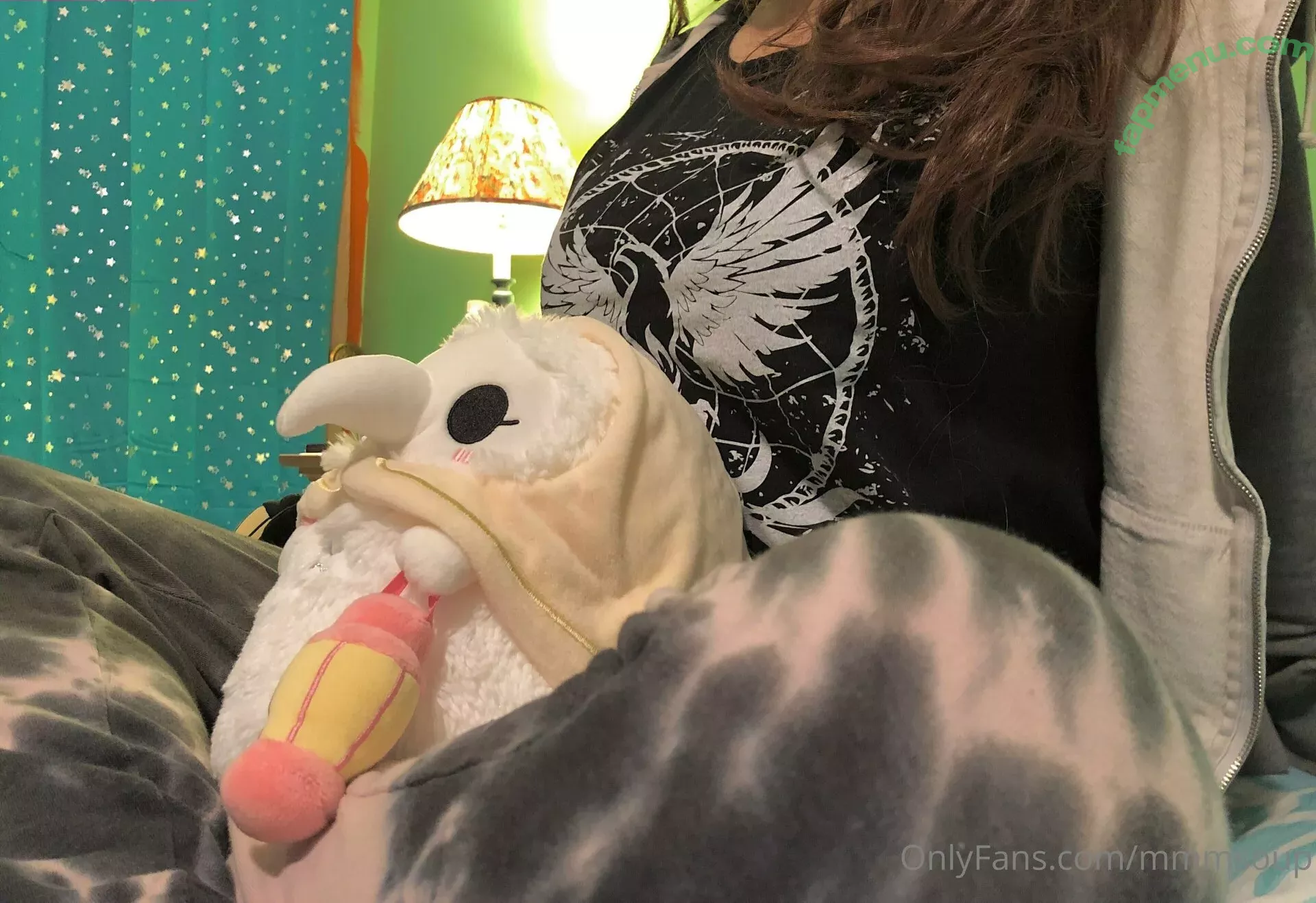 mmmsoup nude photo #0003 (mmmsoup)