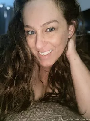 mncookies / milfncookiesto nude photo #0004