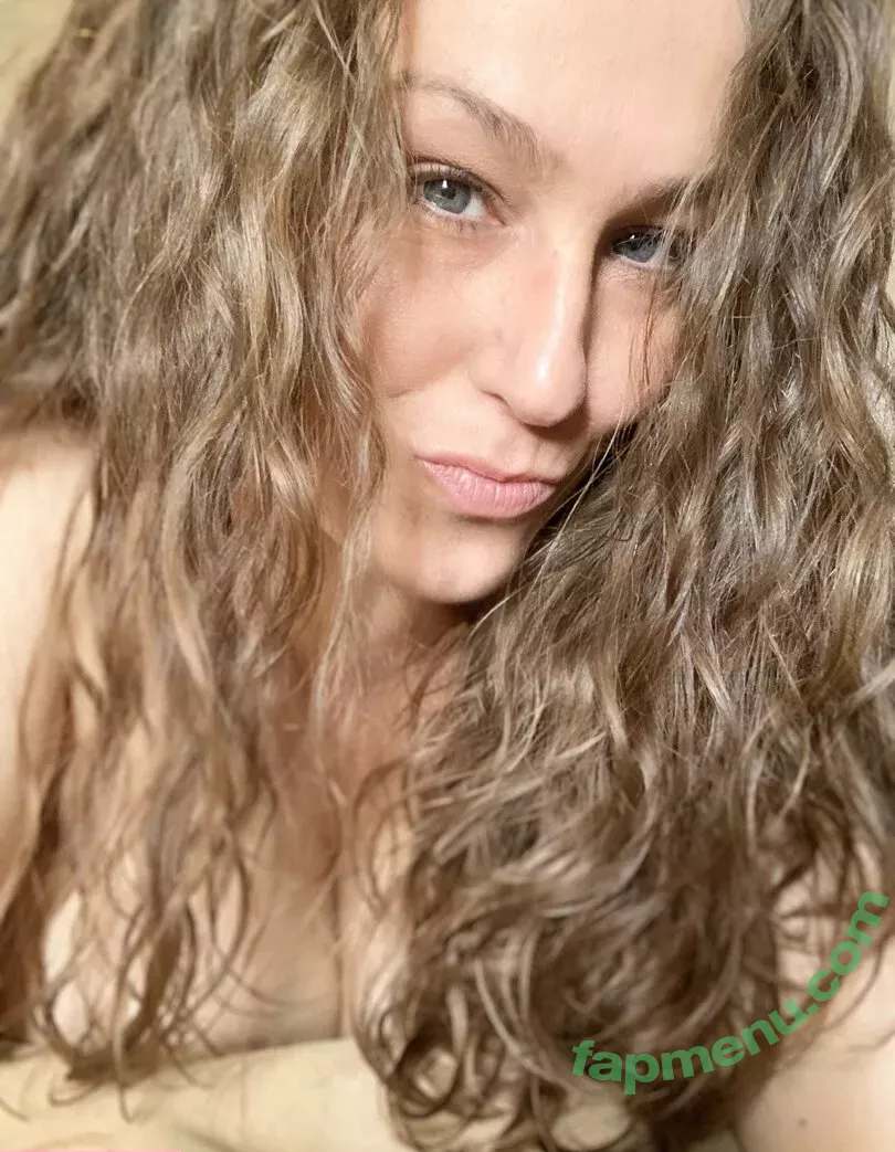 mncookies nude photo #0011 (milfncookiesto)