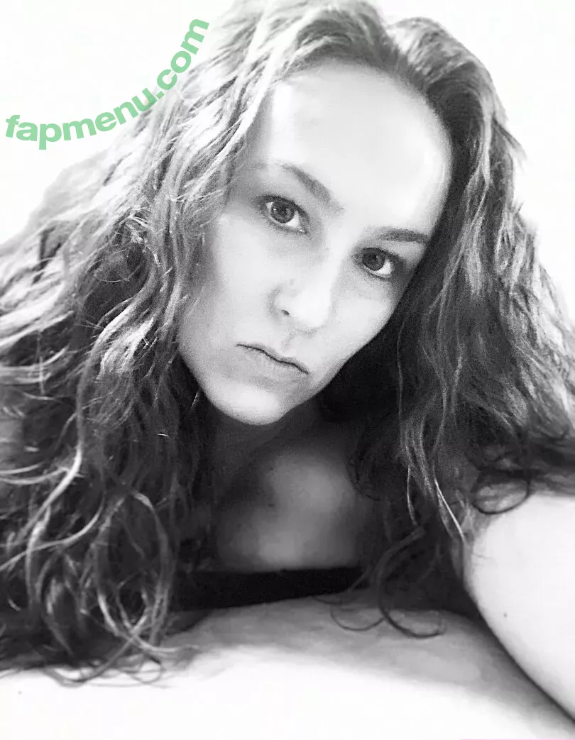 mncookies nude photo #0022 (milfncookiesto)