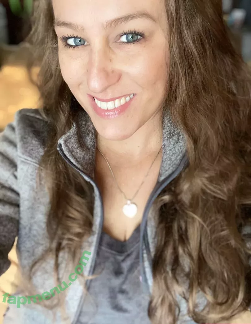 mncookies nude photo #0034 (milfncookiesto)