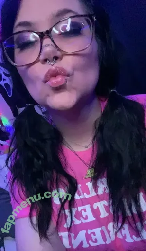 mnhockeymomma972 / mnhockeymomreads nude photo #0008
