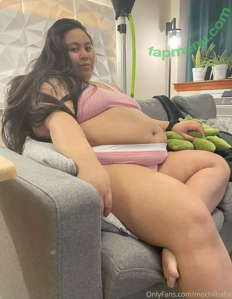 mochiibabii nude photo #0013 (mochii_babii)