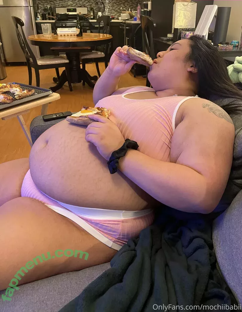 mochiibabii nude photo #0023 (mochii_babii)