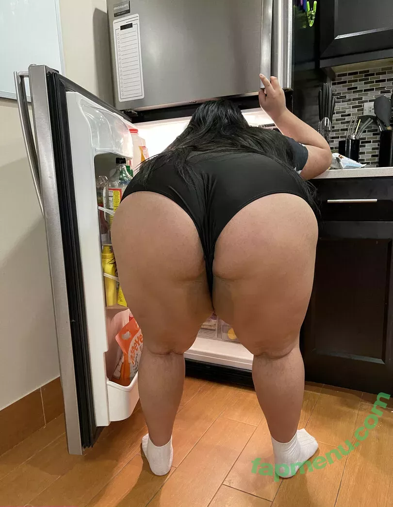 mochiibabii nude photo #0026 (mochii_babii)