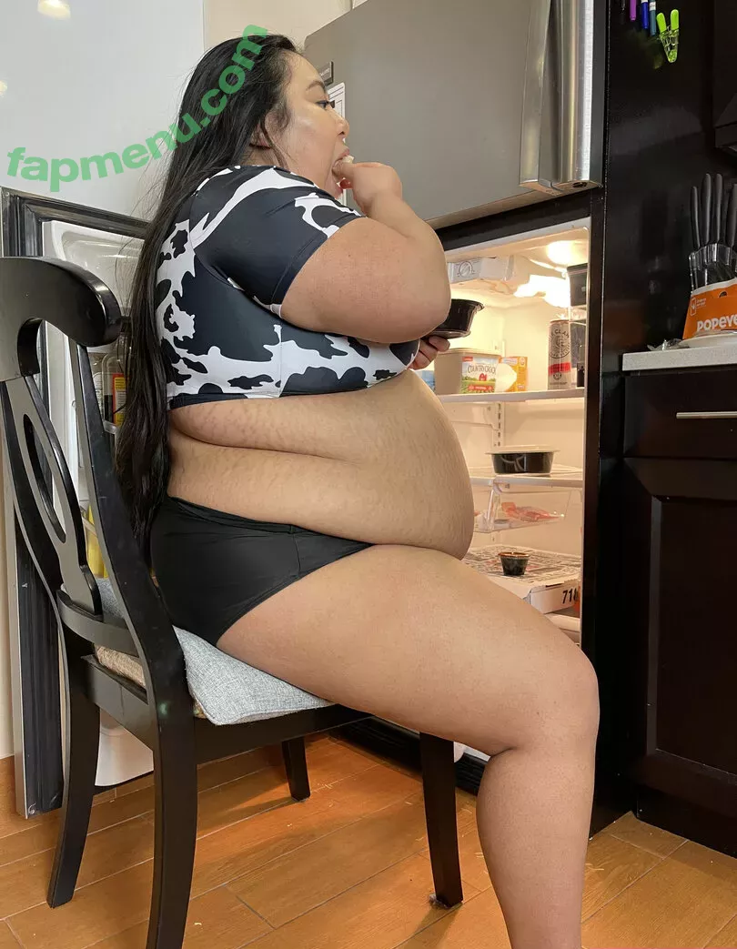 mochiibabii nude photo #0027 (mochii_babii)