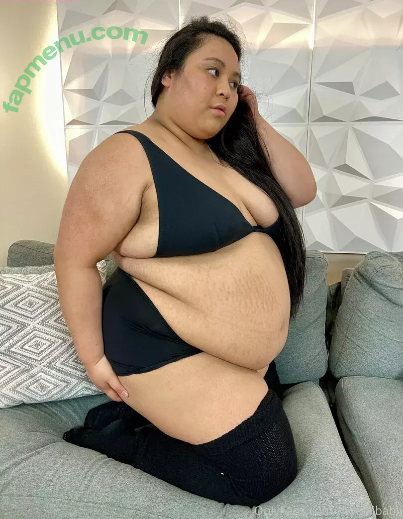 mochiibabii nude photo #0068 (mochii_babii)