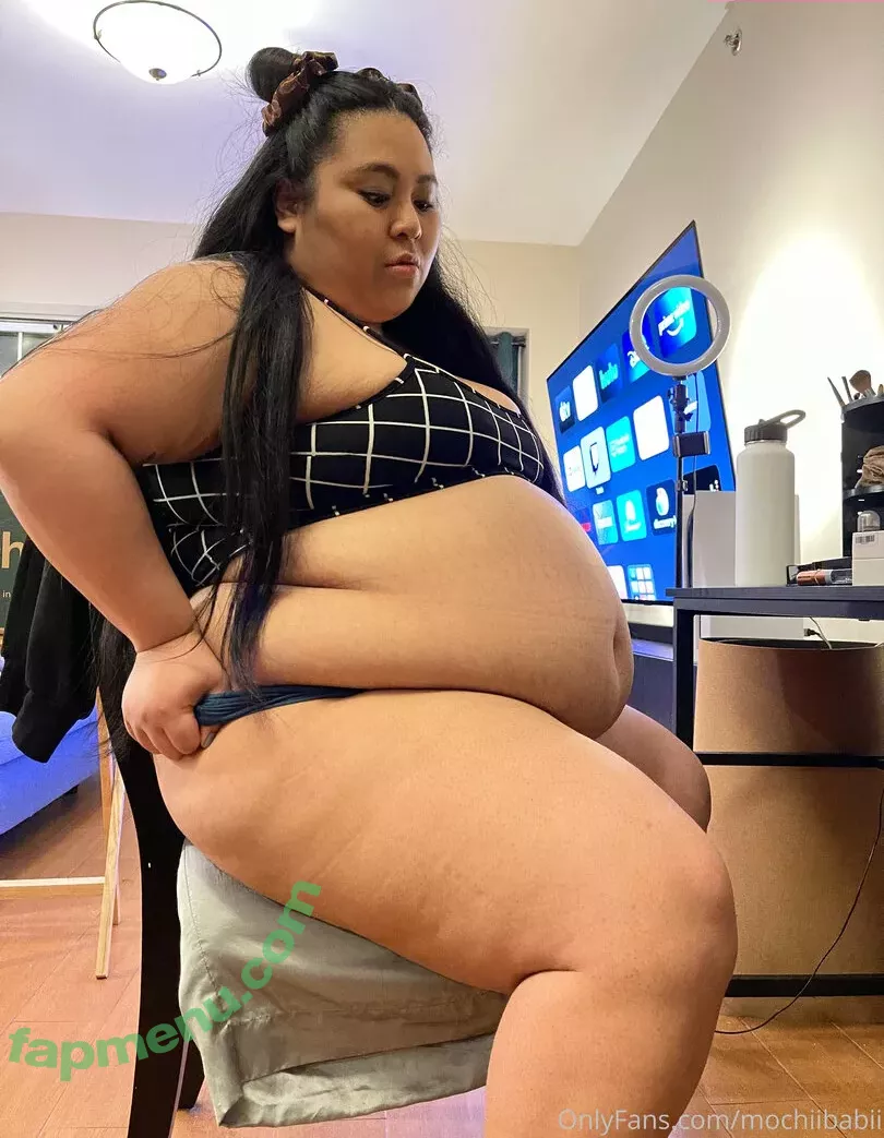mochiibabii nude photo #0119 (mochii_babii)