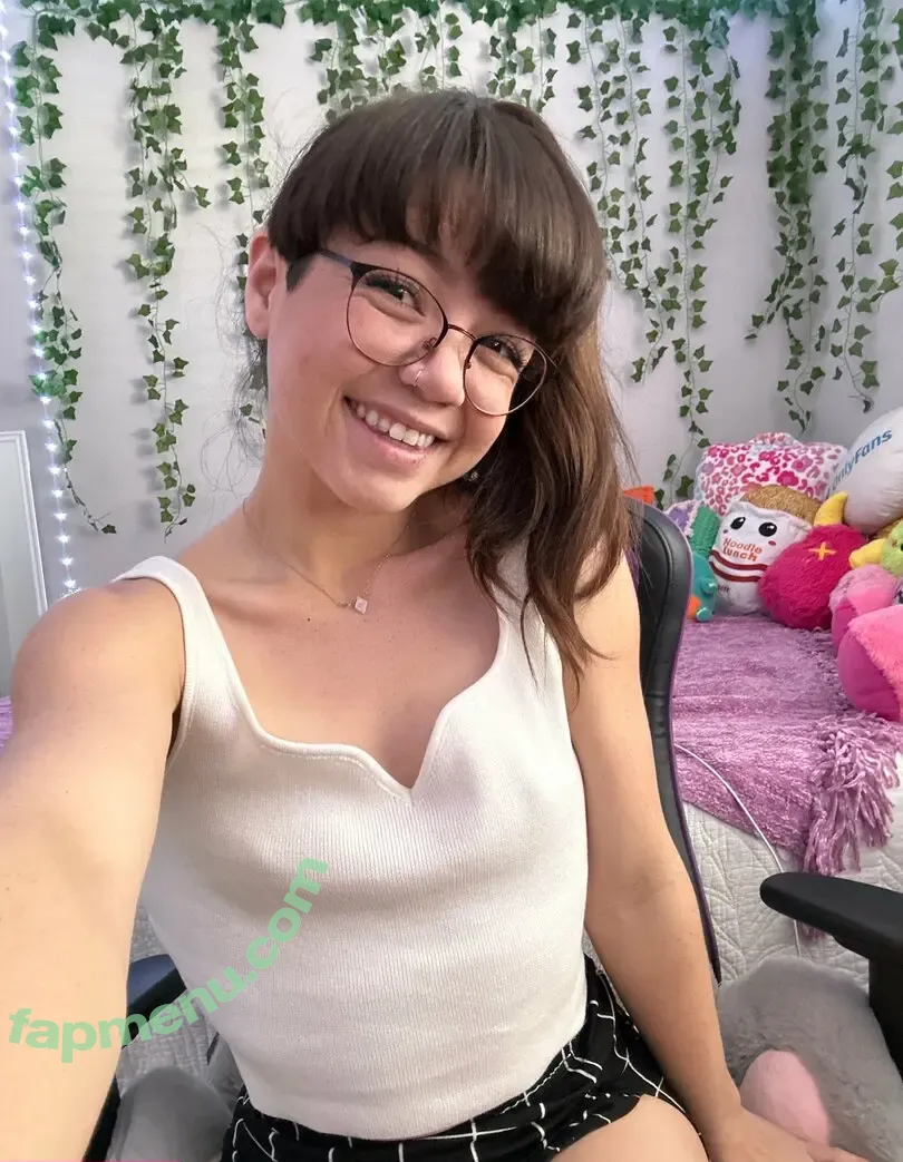 mochimonaxxx nude photo #0022 (mochimonaxxx)
