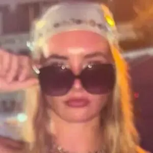 mod_magnet / nniamhscott nude photo #0003