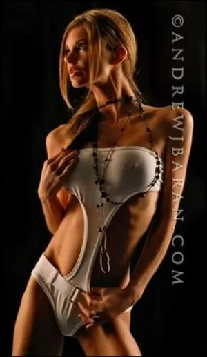 Model Brooke Robinson / brookebrobinson nude photo #0005