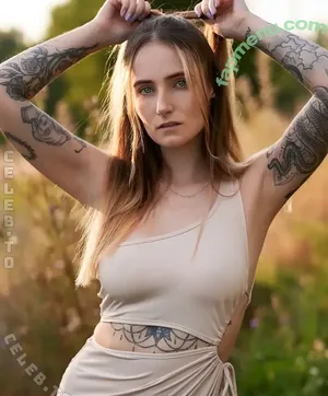 Model Lisa Marie / lisa.hates.you nude photo #0088