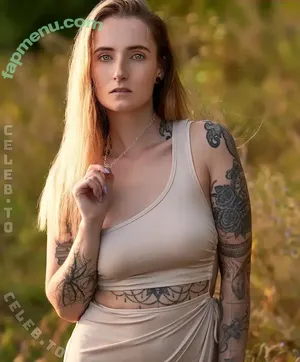 Model Lisa Marie / lisa.hates.you nude photo #0090