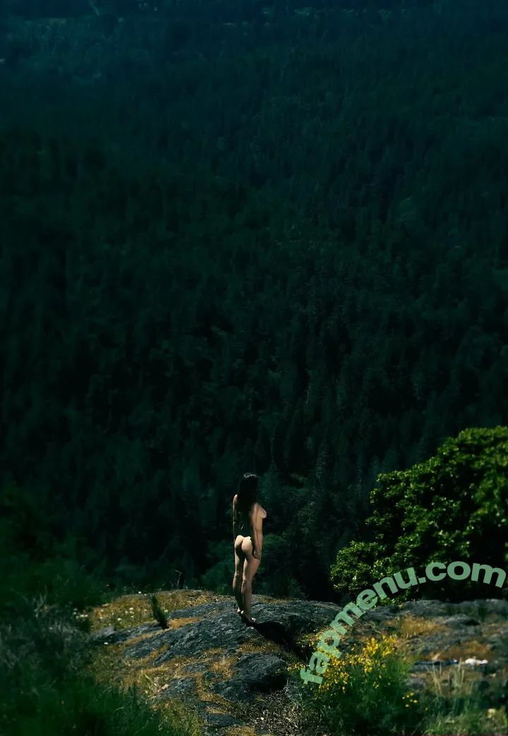 modeladventurerfree nude photo #0071 (thatadventurelover)