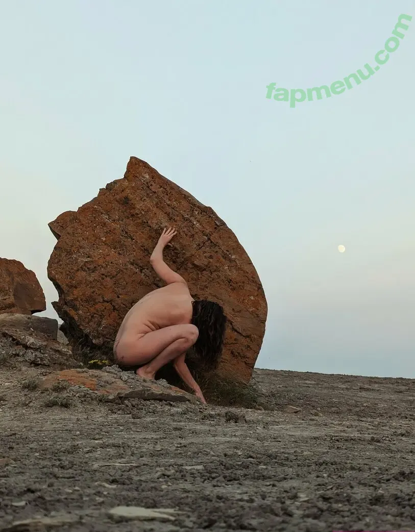 modeladventurerfree nude photo #0075 (thatadventurelover)