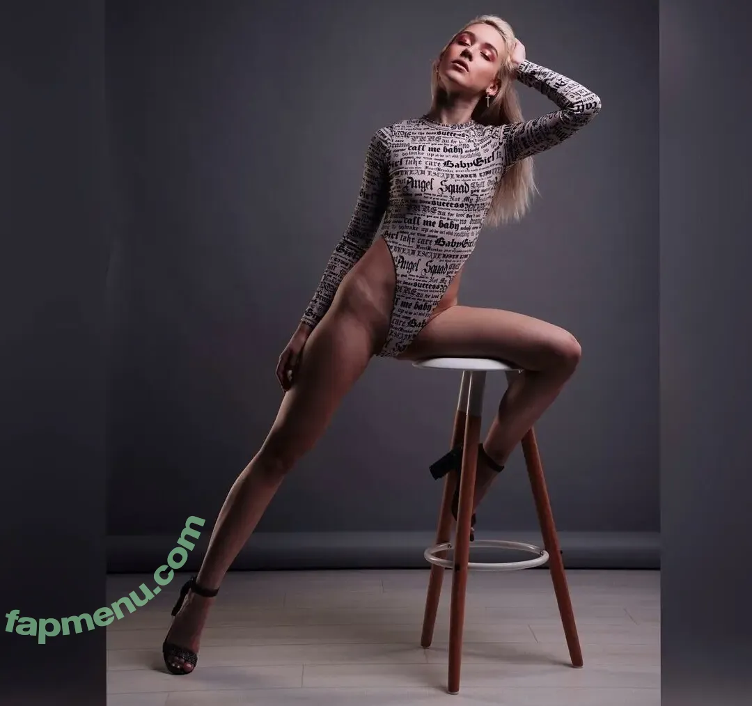 modellechka nude photo #0003 (modellechka)