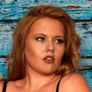 modelsuk / Megan Clarke / curvymia nude photo #0016