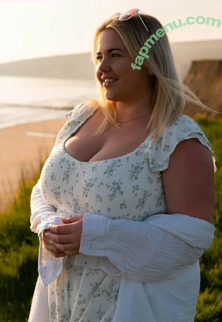 modelsuk nude photo #0067 (Megan Clarke / curvymia)