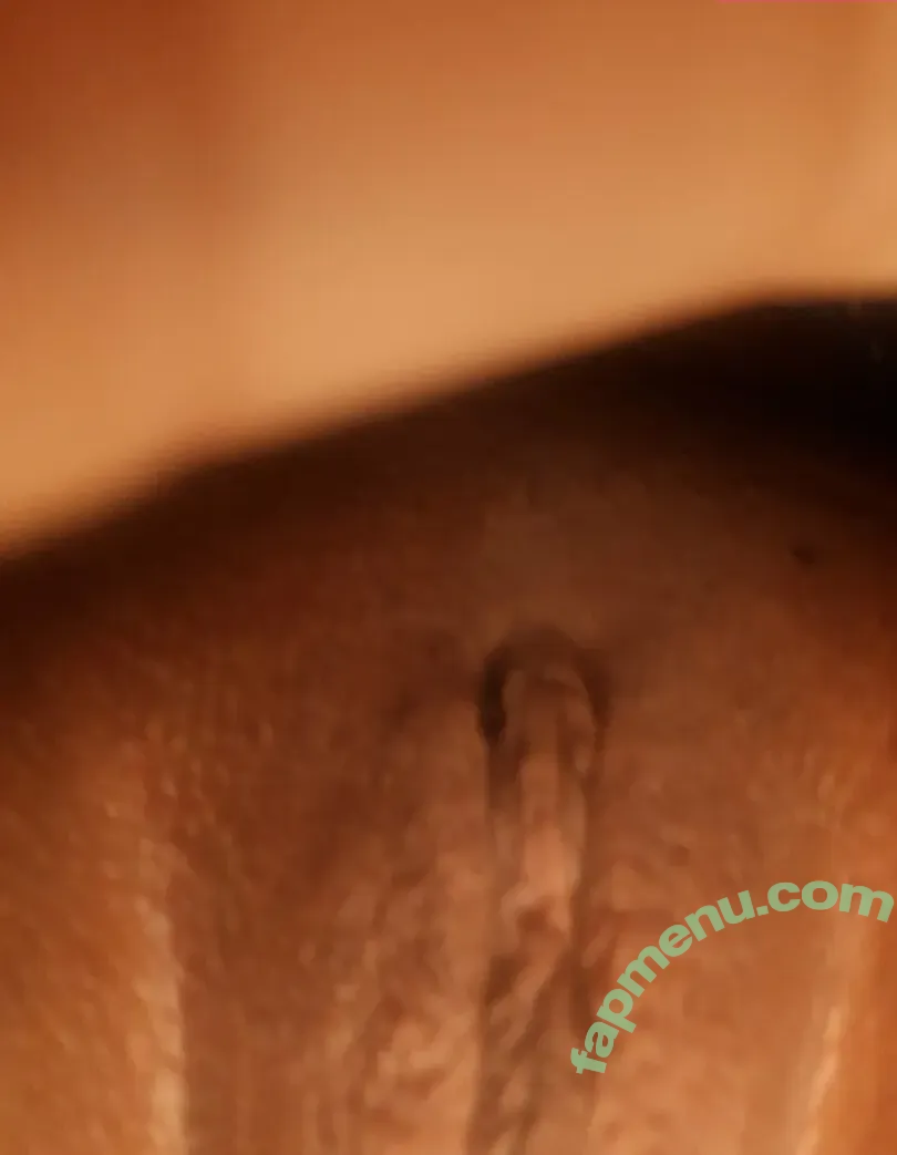 modernbritishrose nude photo #0376 (Louisa Mussington-Boreham / bigbootybritish / loumb)