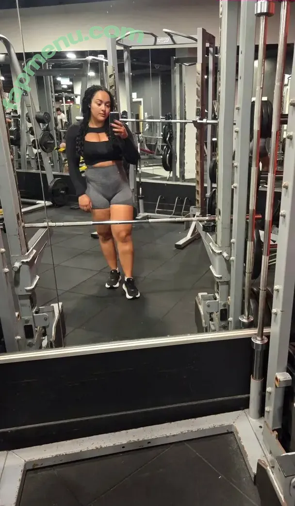 modernbritishrose nude photo #0433 (Louisa Mussington-Boreham / bigbootybritish / loumb)