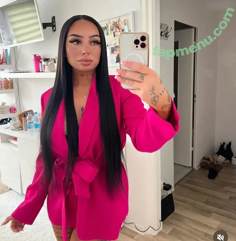 Moesha- Nadine nude photo #0003 (daddysliebling69 / moesha_nadine)