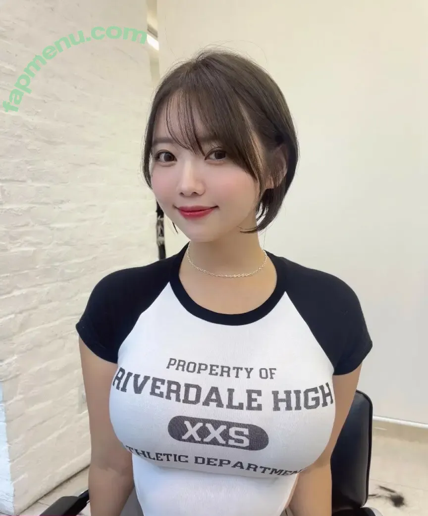 Mogumuci nude photo #0003 (Mogumuci)