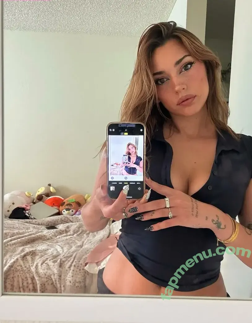 mole nude photo #0006 (lilmole / lilmolee)