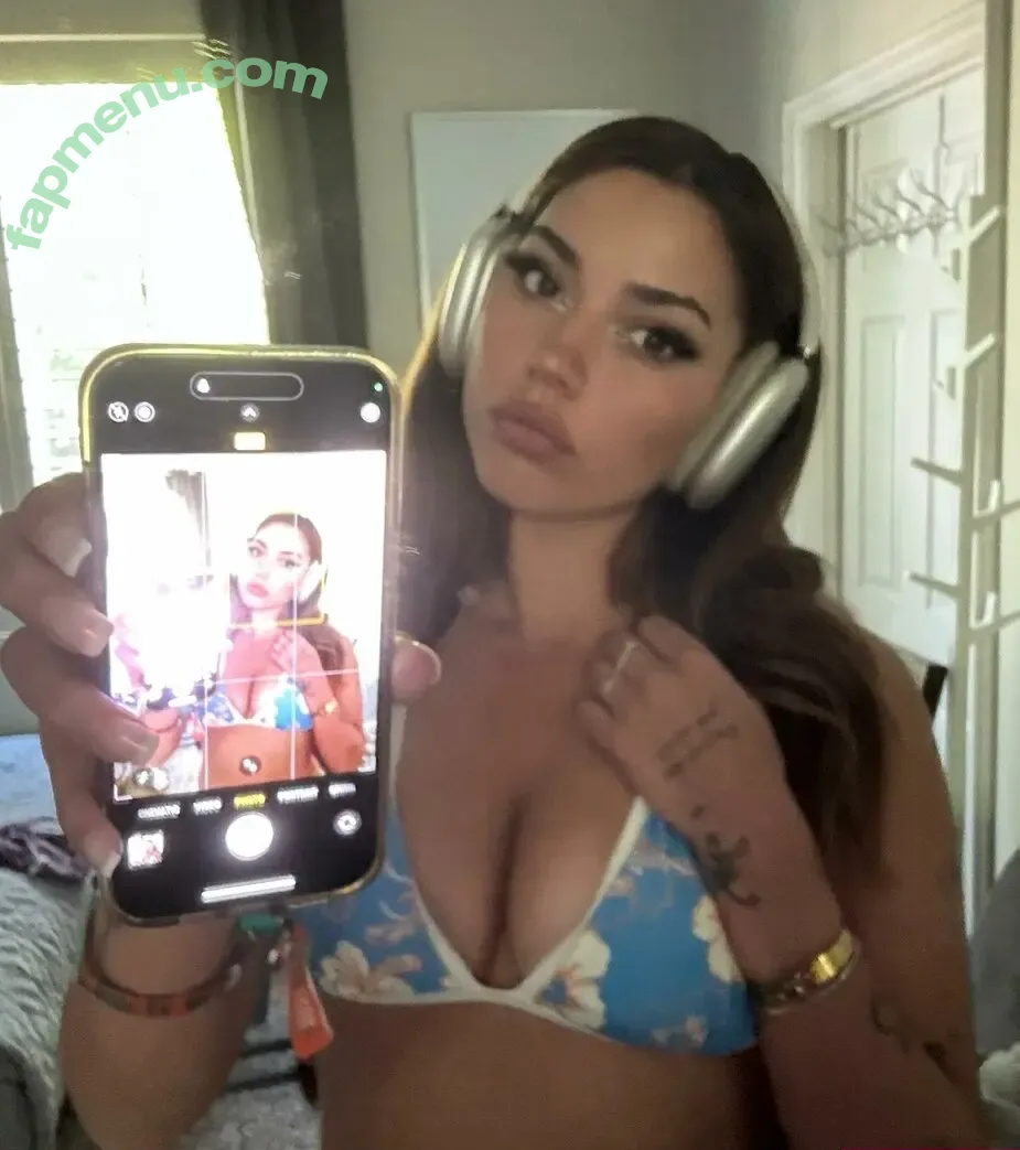 mole nude photo #0013 (lilmole / lilmolee)
