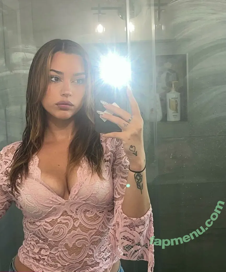 mole nude photo #0032 (lilmole / lilmolee)
