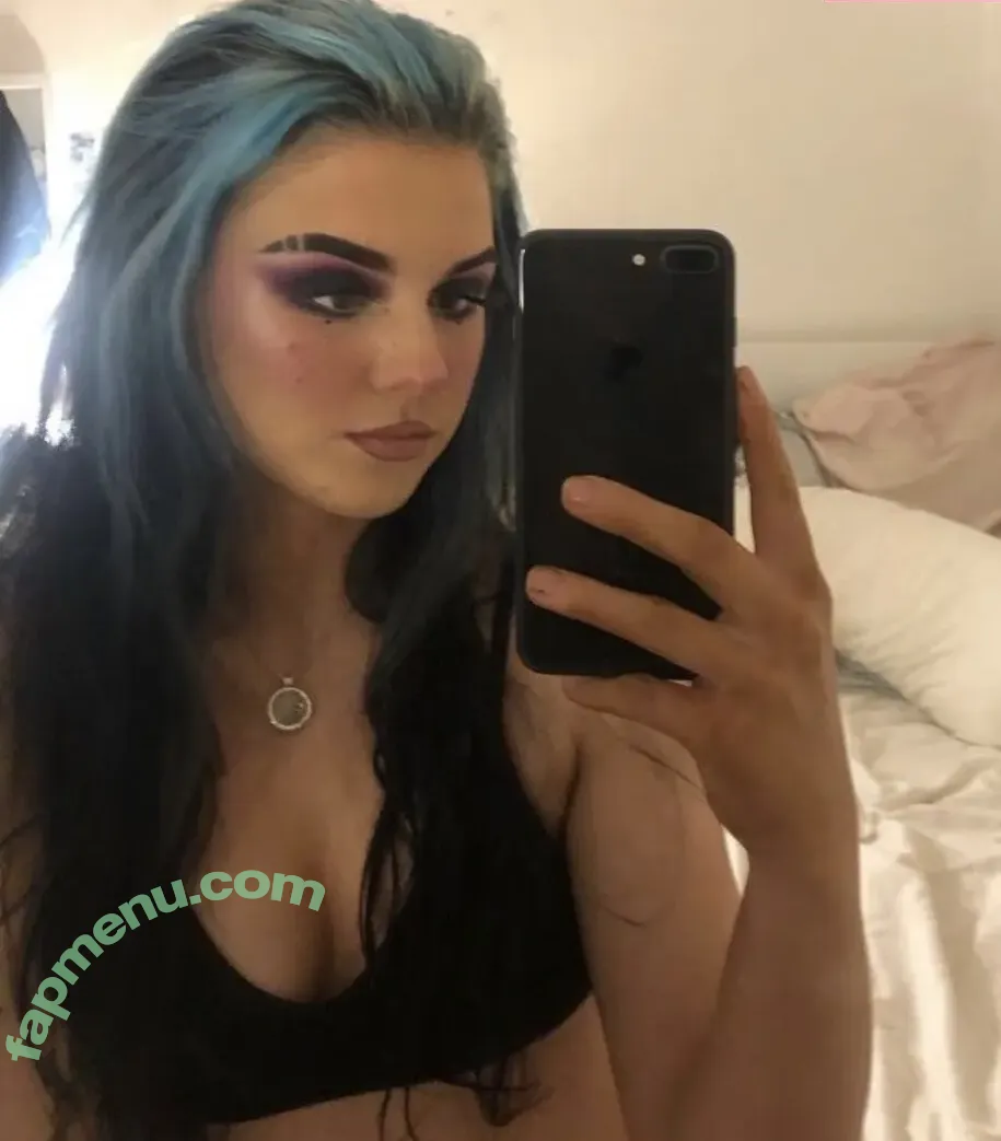 Moll Valentine nude photo #0023 (mollvalentine / mollyomalia22)