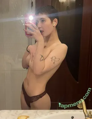 Molli / Like_befooore / like.before5 / sofiasmokesdrugs nude photo #0009