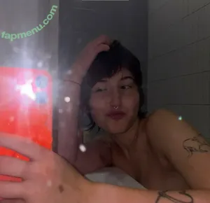 Molli / Like_befooore / like.before5 / sofiasmokesdrugs nude photo #0032