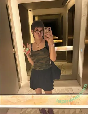 Molli / Like_befooore / like.before5 / sofiasmokesdrugs nude photo #0033