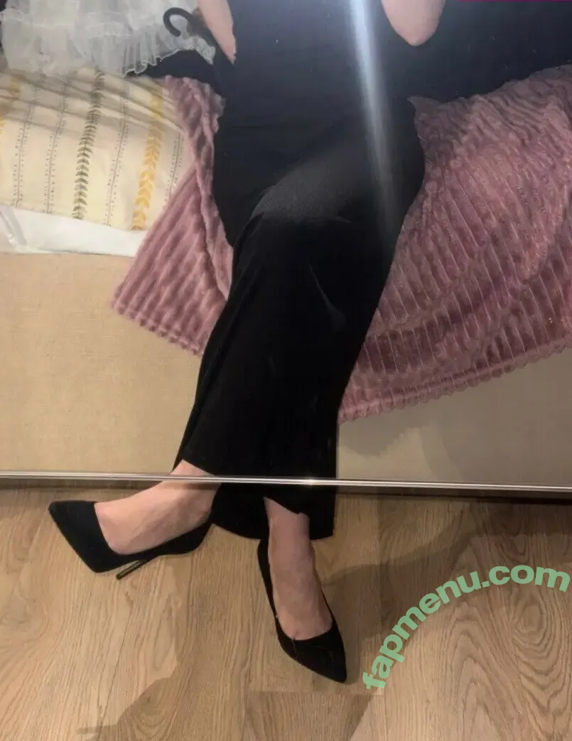 Molli nude photo #0030 (Like_befooore / like.before5 / sofiasmokesdrugs)