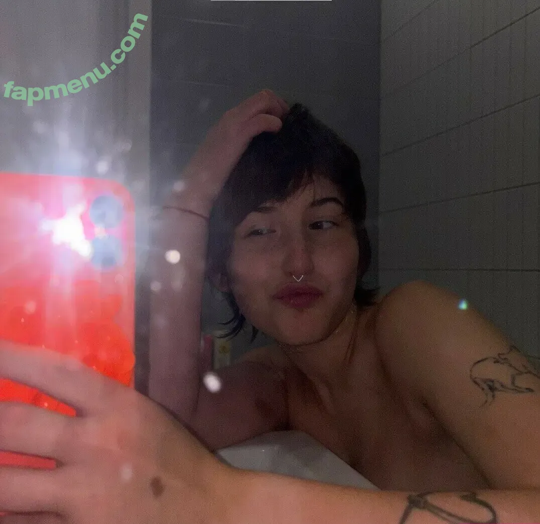 Molli nude photo #0032 (Like_befooore / like.before5 / sofiasmokesdrugs)