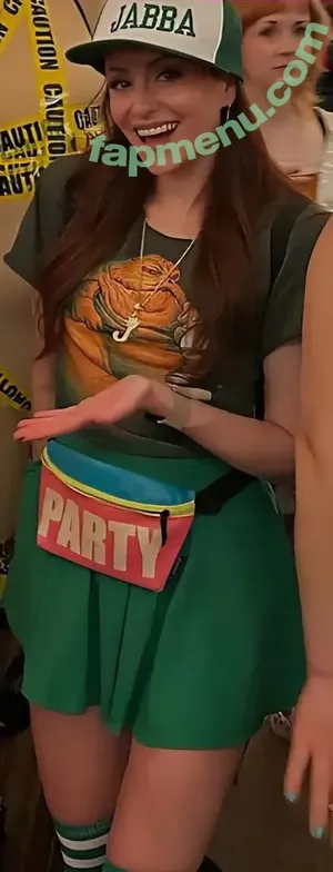 Mollie Damon / Star Wars Explained / molliemander nude photo #0049