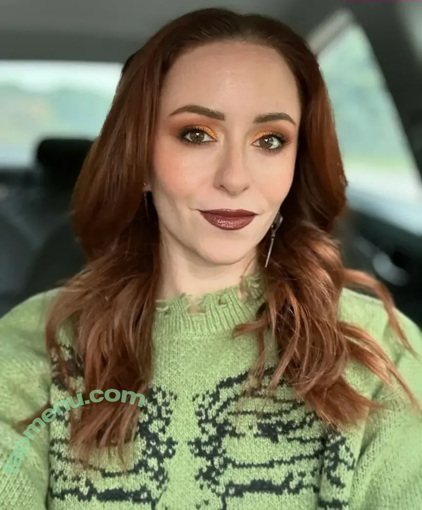 Mollie Damon nude photo #0059 (Star Wars Explained / molliemander)