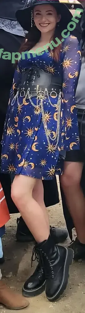 Mollie Damon nude photo #0074 (Star Wars Explained / molliemander)