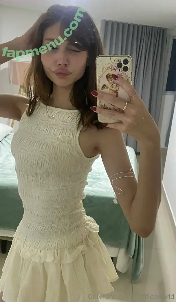 molliesworld nude photo #0034 (Molliesdream / molliesworld_)