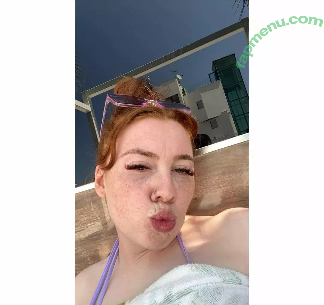 Molly Capper nude photo #0019 (mollycapper)
