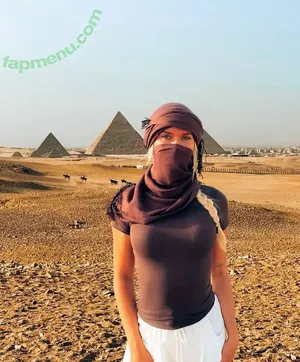 Molly Dixon / MollyDixon921 / molly_dixon_ nude photo #0027