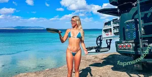 Molly Dixon / MollyDixon921 / molly_dixon_ nude photo #0038