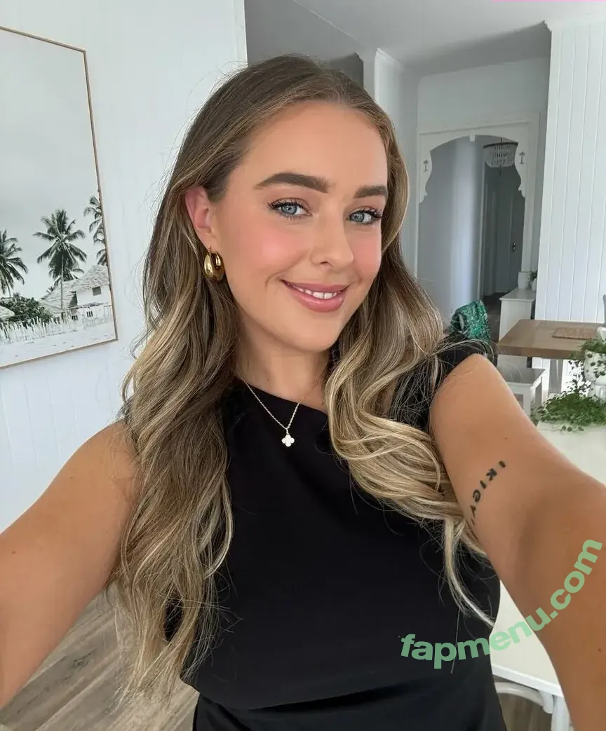 Molly Donahoe nude photo #0030 (mollydonahoe)