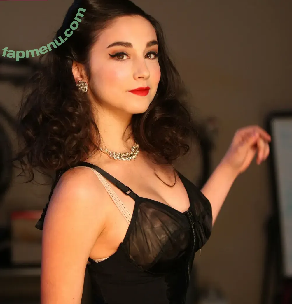 Molly Ephraim nude photo #0030 (mollyephraim)