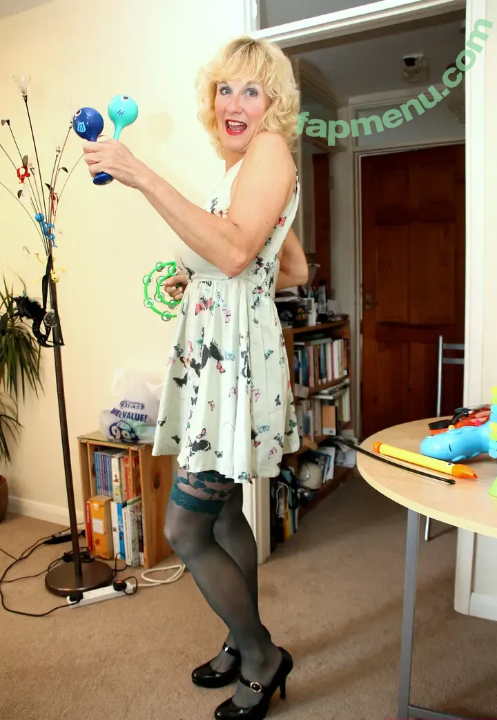 Molly Maracas nude photo #0296 (Molly Milf / molly_milf / mollymilf41)