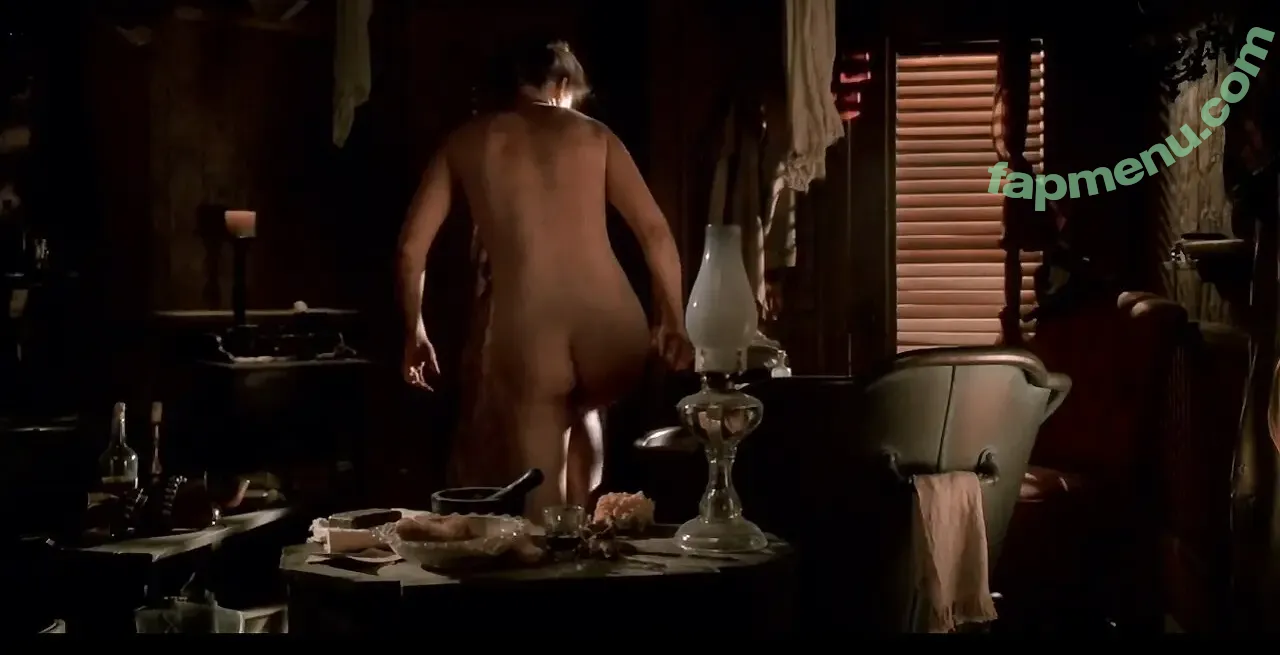 Molly Parker nude photo #0004 (mollyyparker)