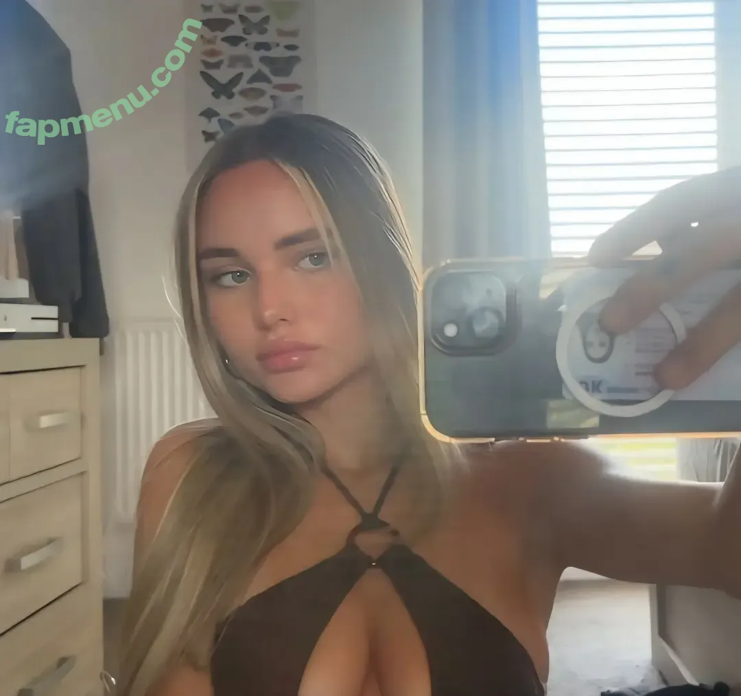 Molly Parkin nude photo #0003 (mollspkn)