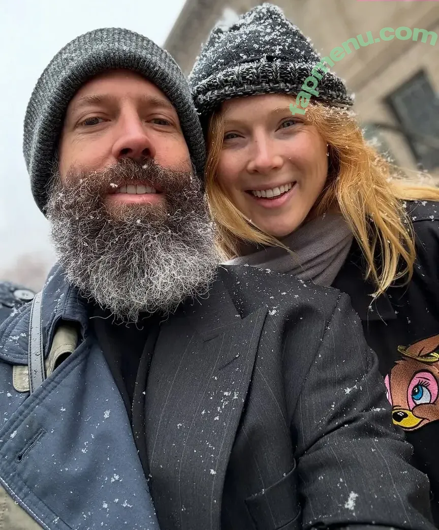 Molly Quinn nude photo #0182 (lassmolly / mollycaitlynquinn)